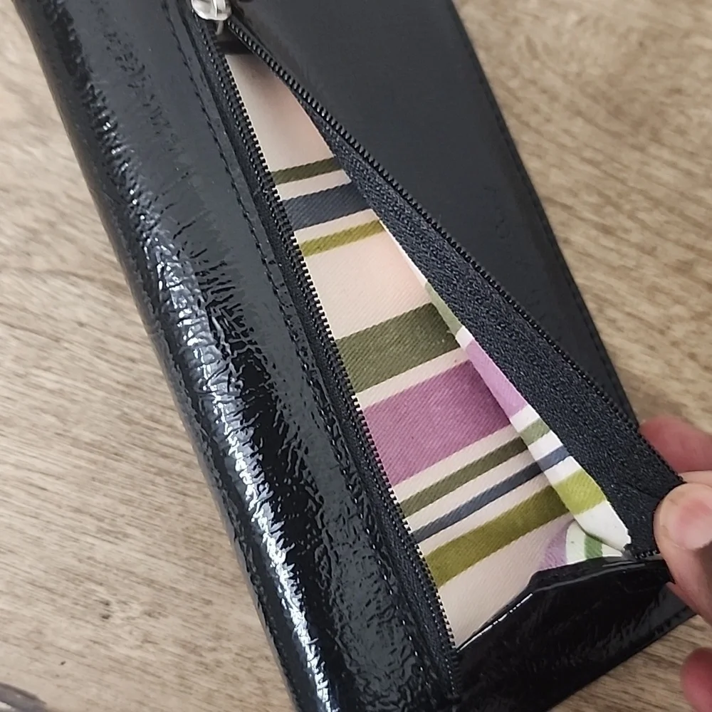 Franklin Covey Black Patent Leather Wallet with Tabs